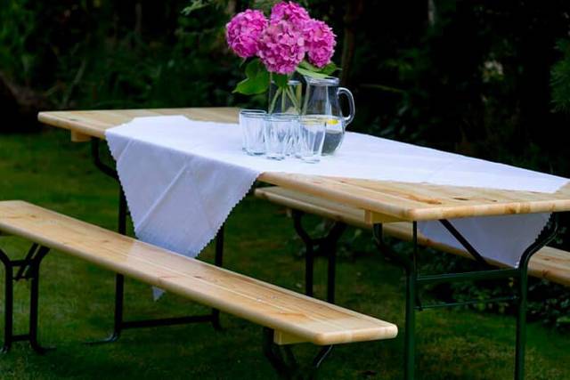 Ensemble tables et banc