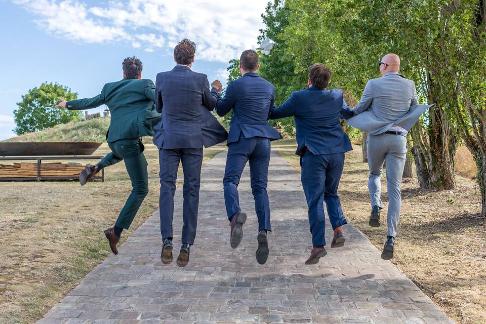 Happy groomsmen :)