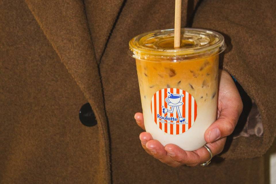 Iced latté with oat milk 🤤