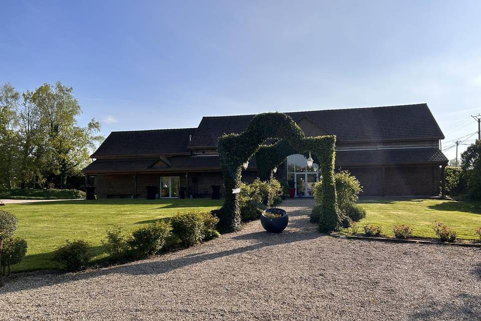 La grange sous le soleil