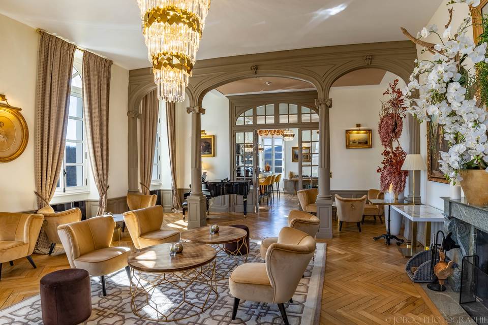Salon coin cheminée