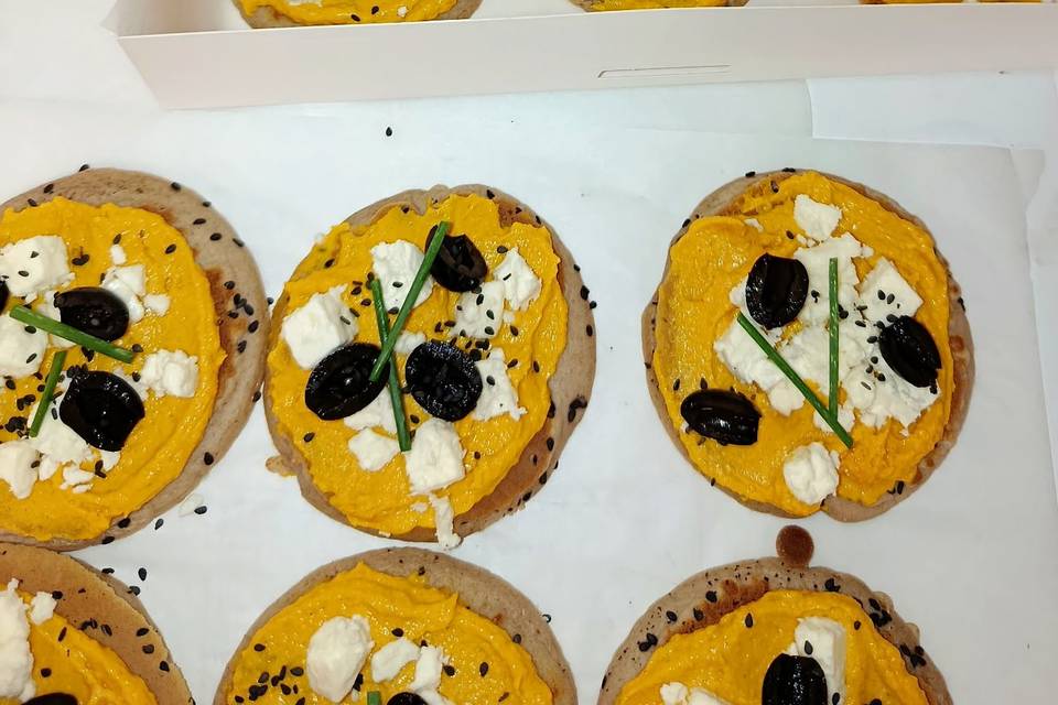 Houmous feta olives