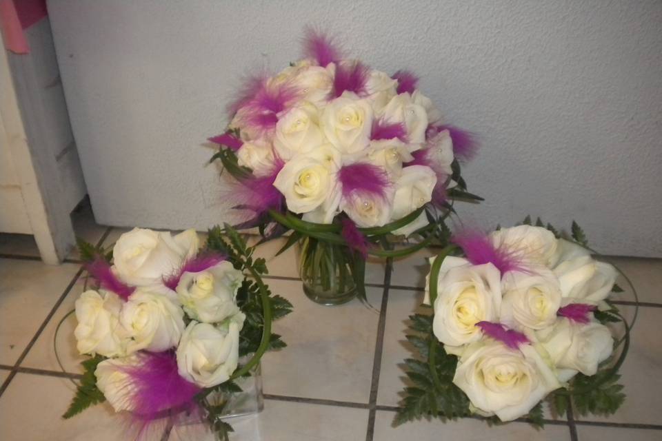 Bouquet de mariée et demoiselle