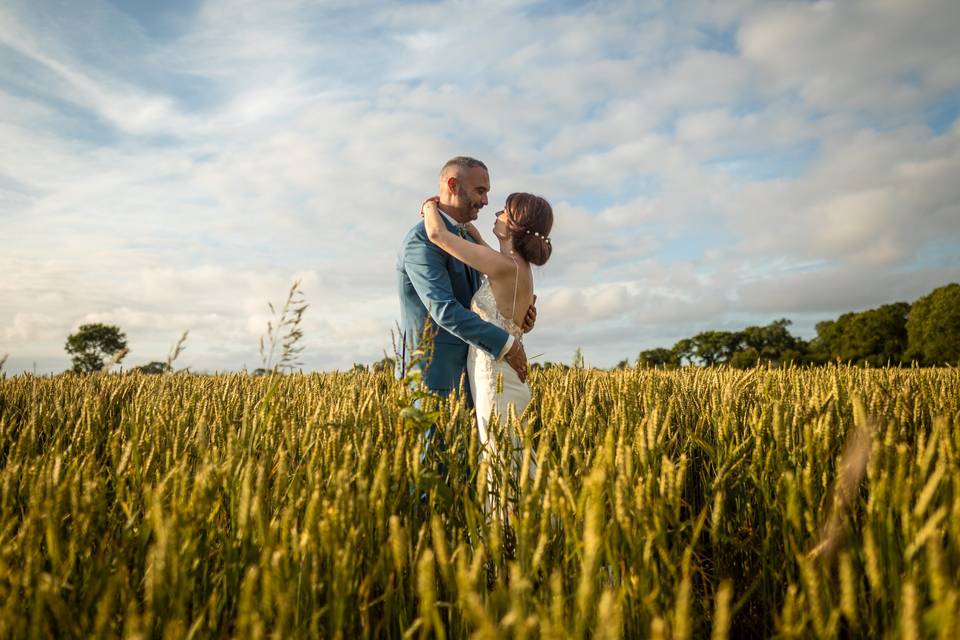 Couple dans le champs
