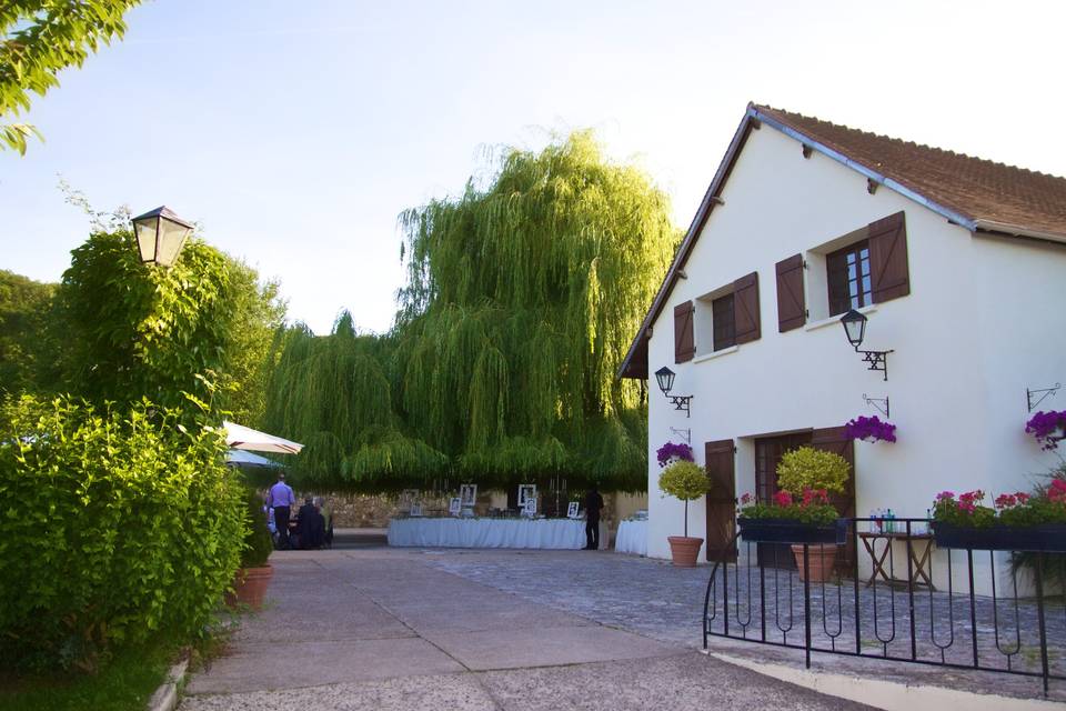 Extérieur salle Pauline