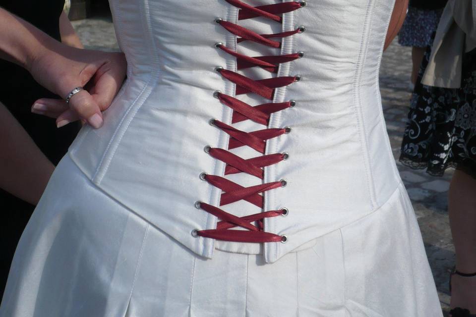 Corset en soie