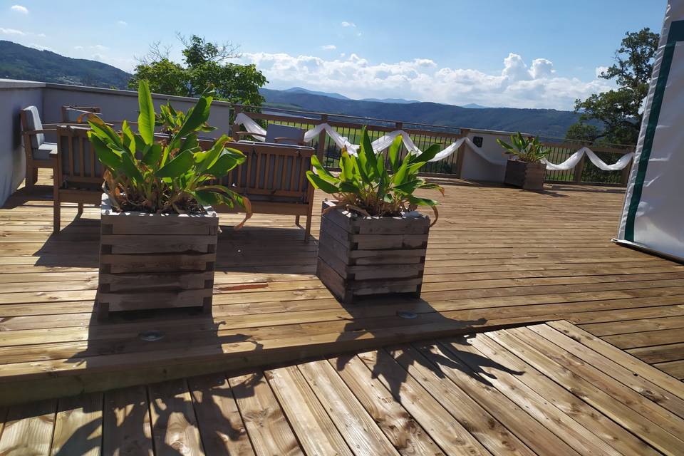 Entrée terrasse chapiteau