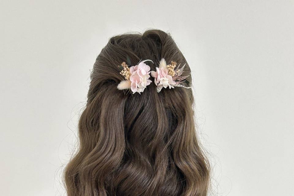 Wavy Demi-attache