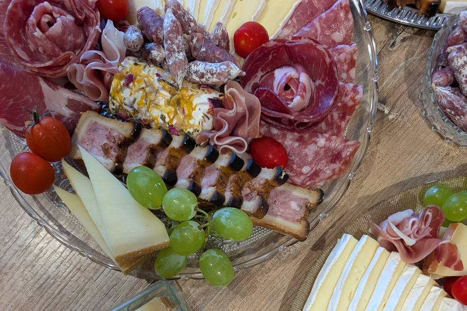 Plateaux de fromages et charcu