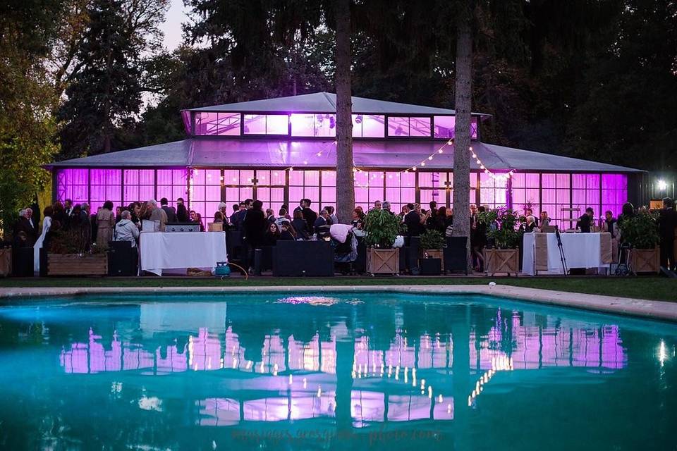 Piscine et verrière de nuit