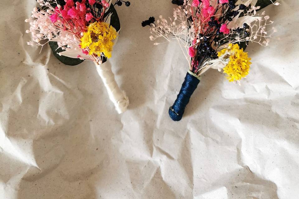 Boutonnières fleurs séchées