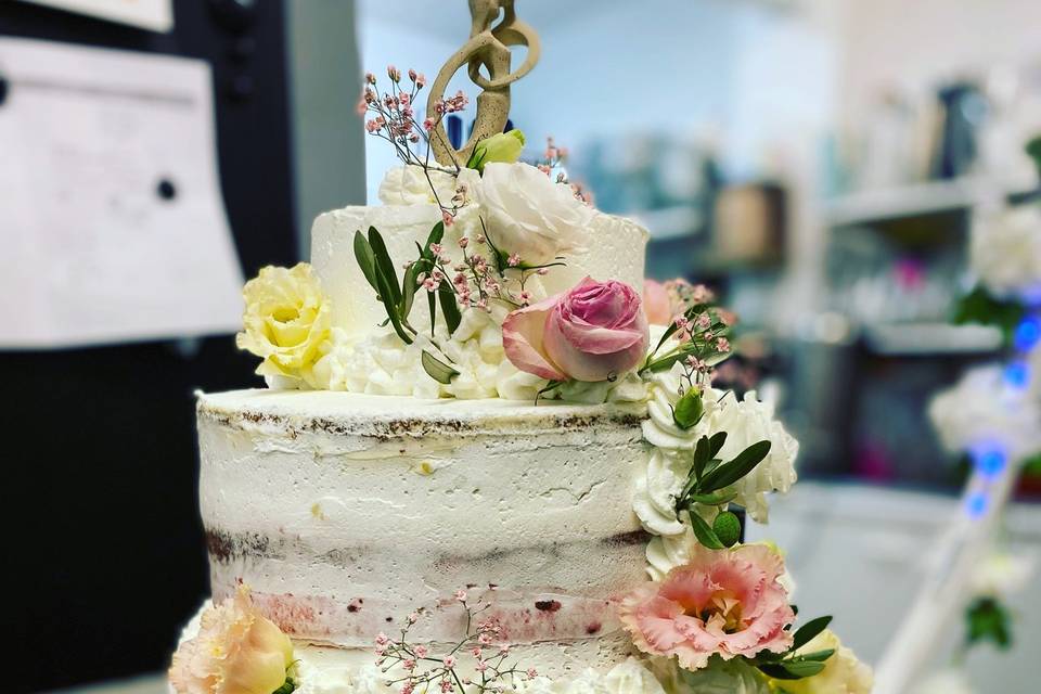 Naked cake