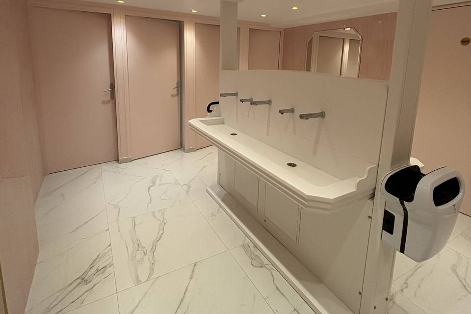 Toilettes Femmes