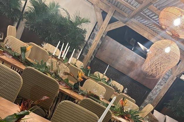 Diner sous pergola