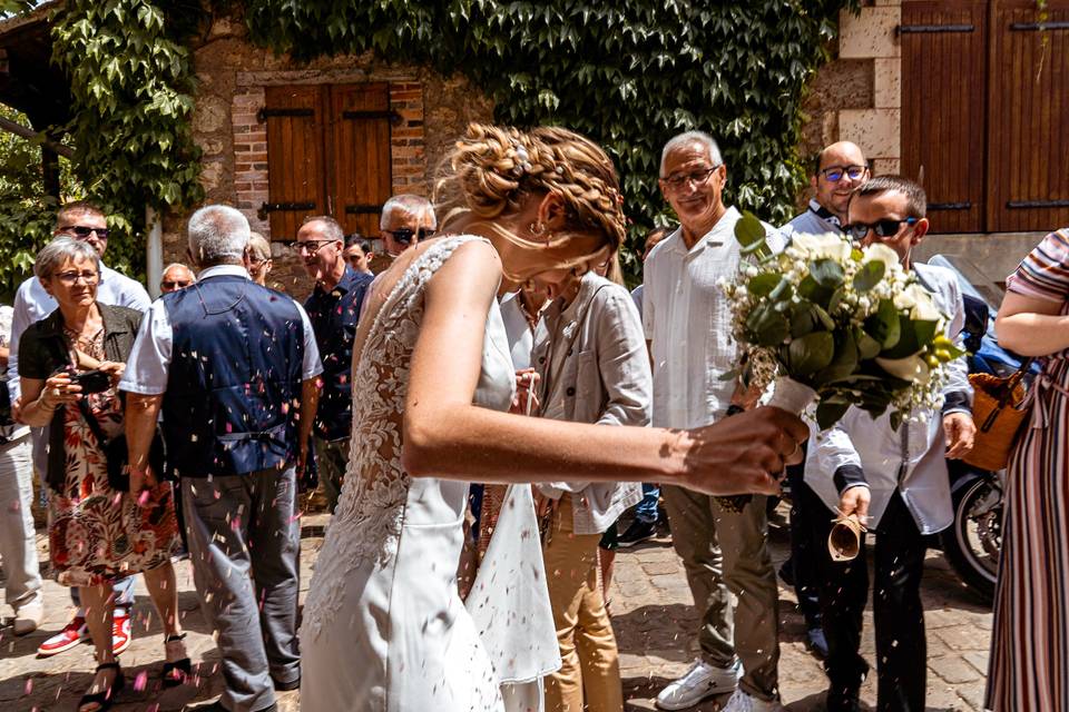 Sortie de mairie mariage