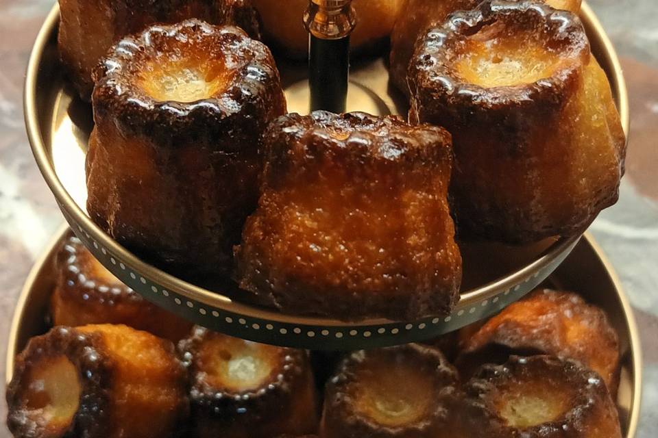 Cannelés de Bordeaux