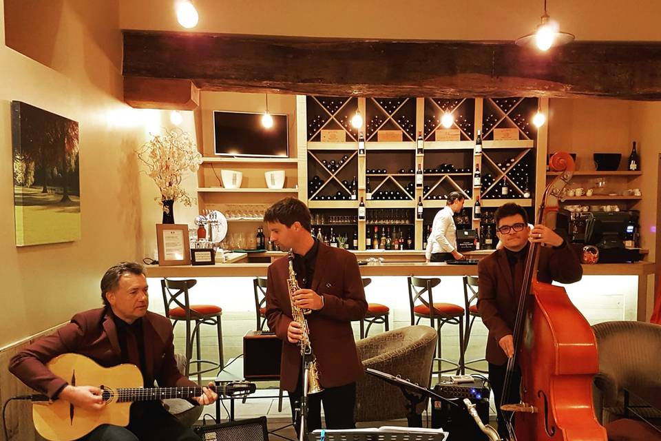 Samovar Swing Trio (10.09.19)