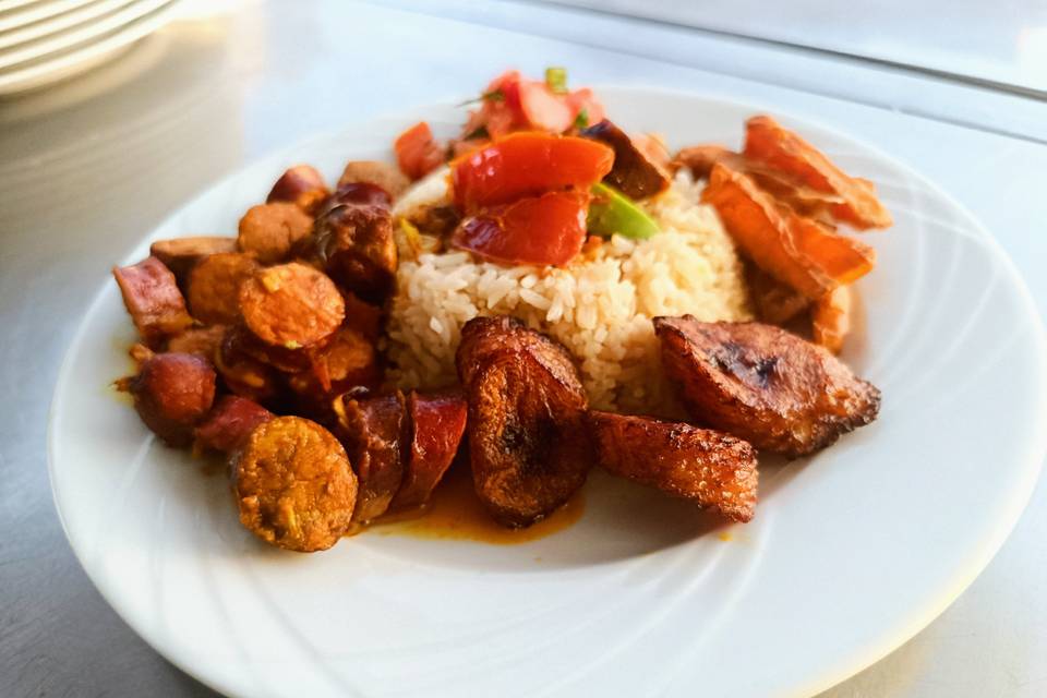 Rougail de saucisses locales