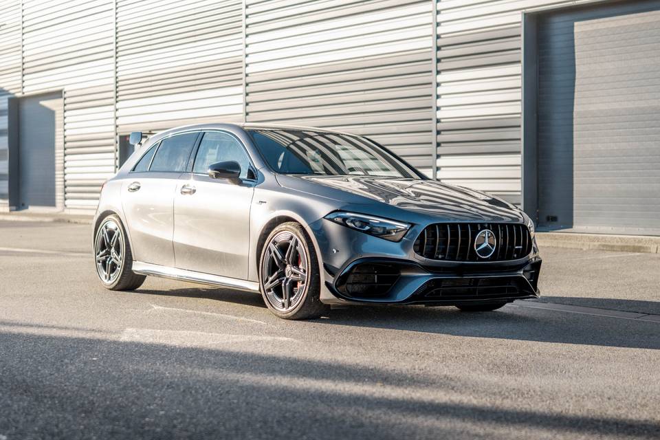 Mercedes-Benz A45S AMG