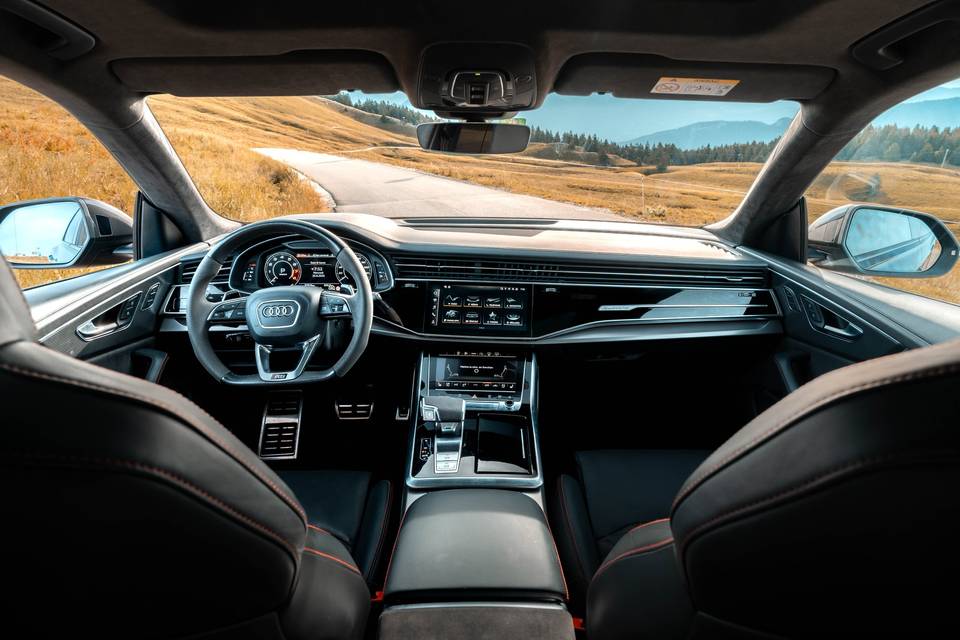 Audi RSQ8