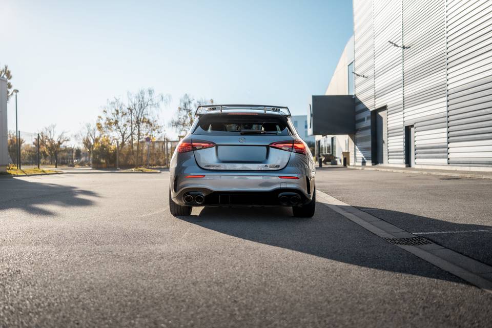 Mercedes-Benz A45S AMG