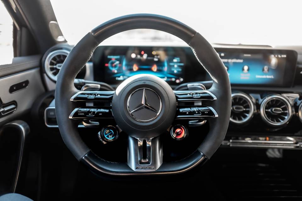 Mercedes-Benz A45S AMG