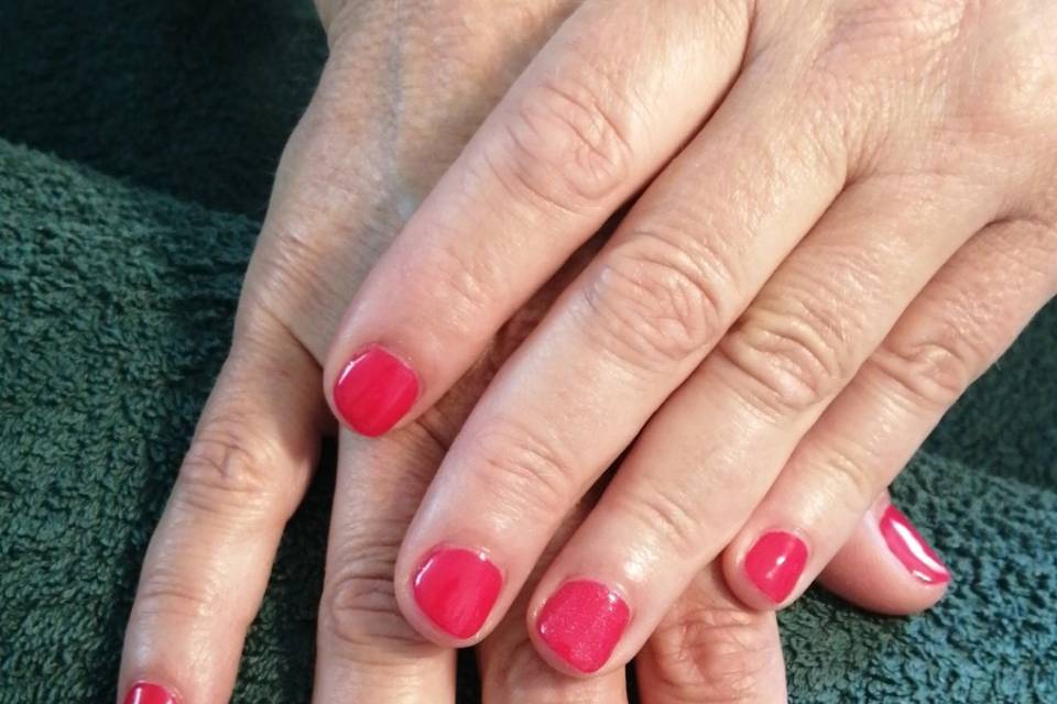 Vernis semi-permanent