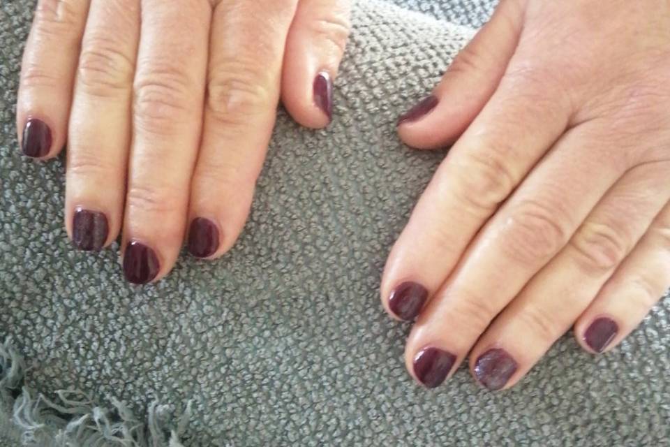 Vernis semi-permanent