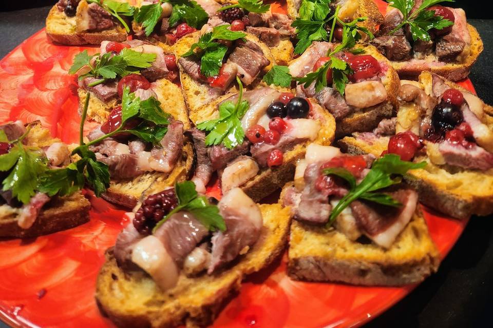 Toasts de magret séché