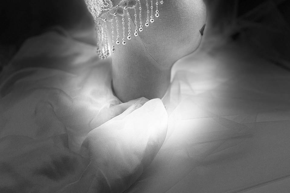 Coiffe perles et dentelle