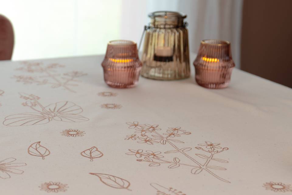 Nappe brodée