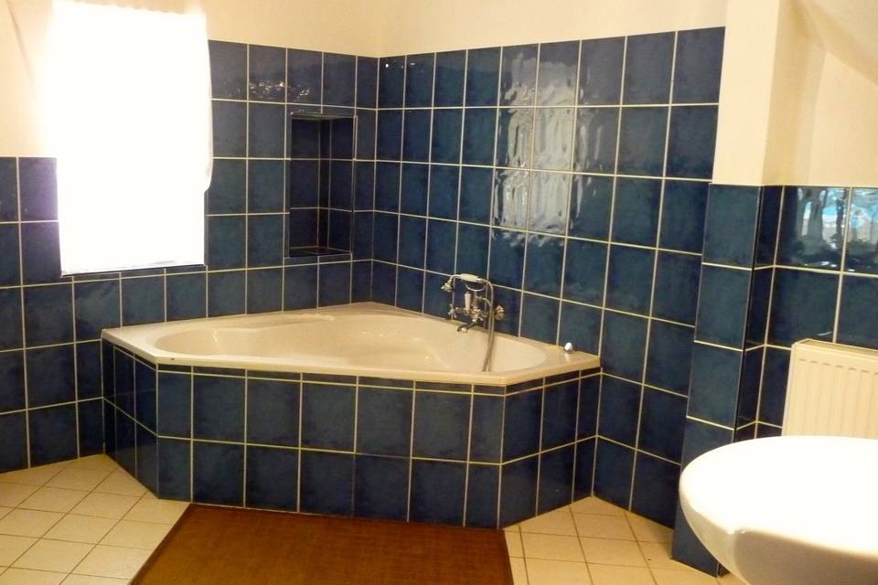 Grande salle de bain dans chaque chambre