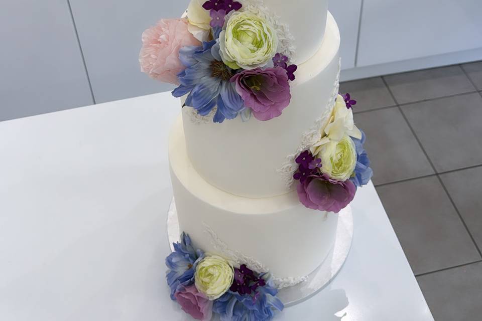 Tropical wedding cake