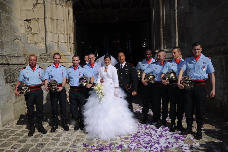 Les pompiers église