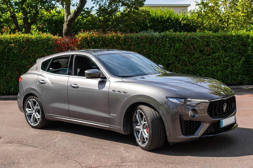 MASERATI LEVANTE GS