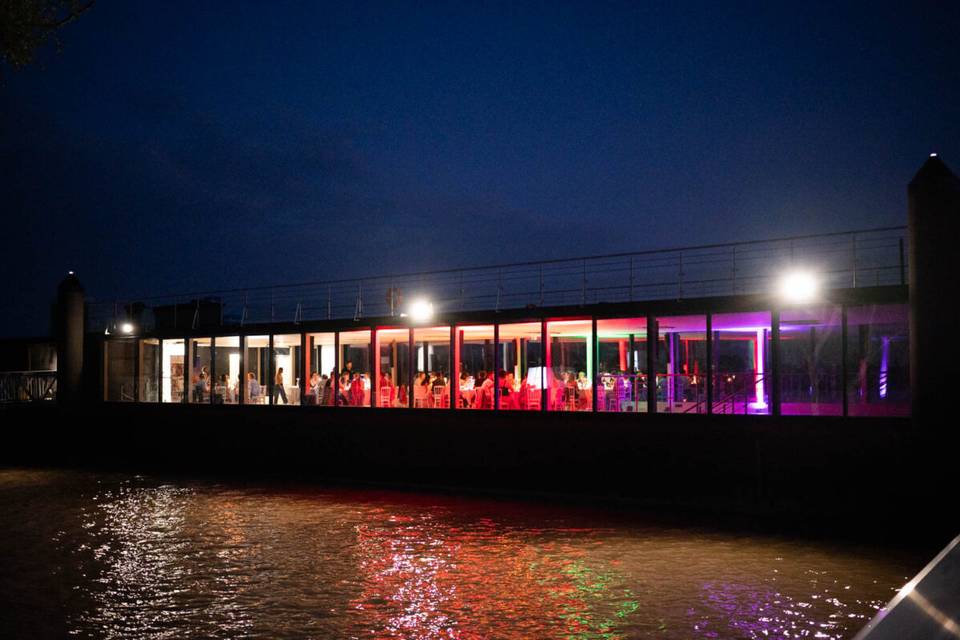 La péniche de nuit