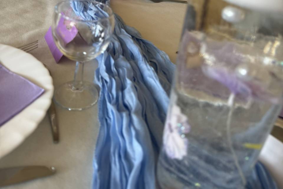 Baptême mauve et bleu