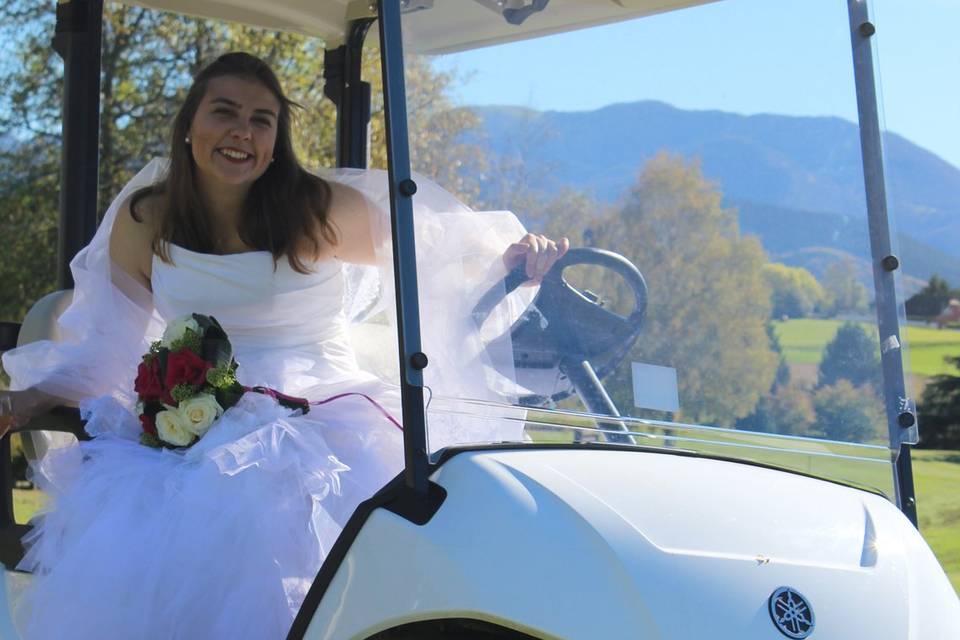 Mariée sur le golf