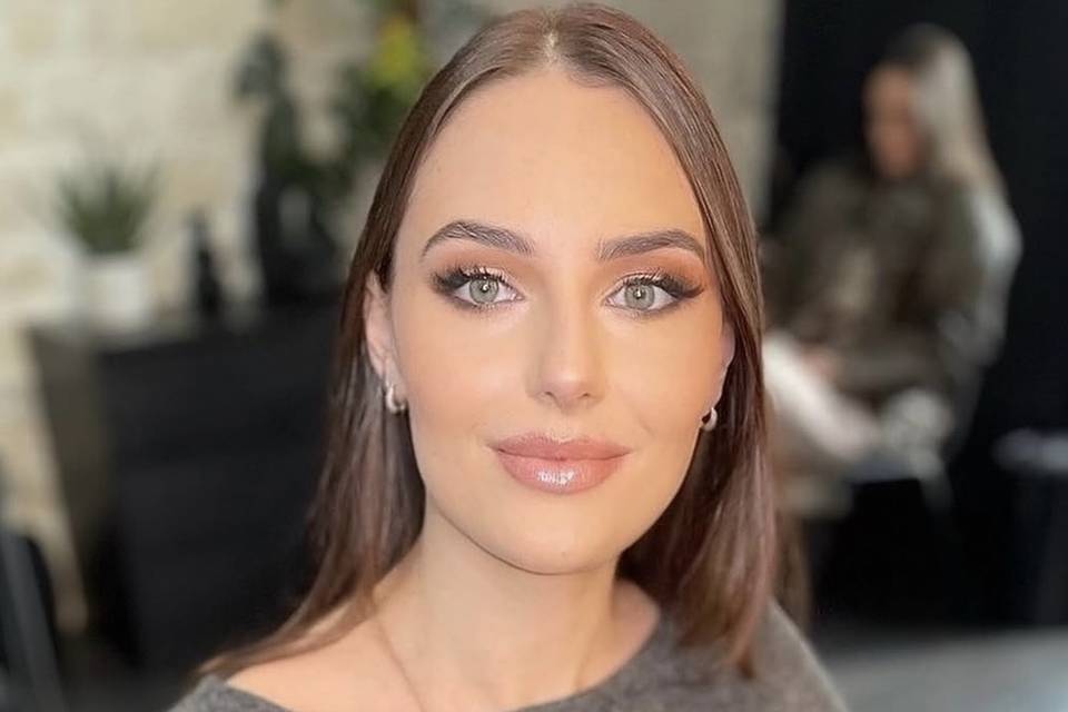 Glow makeup