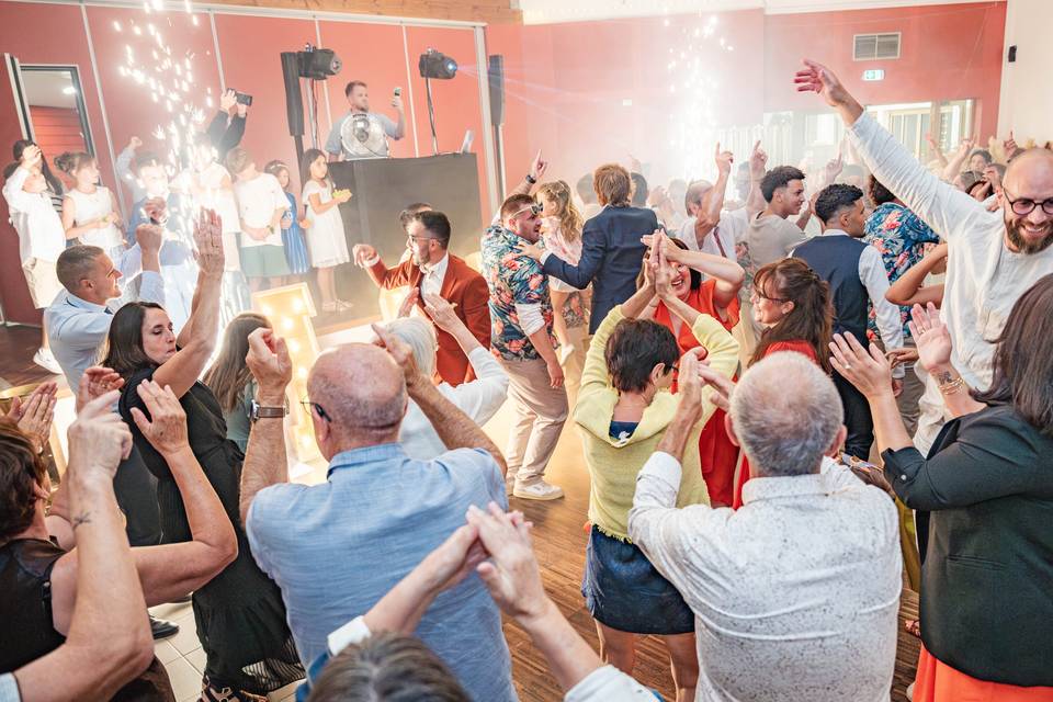 La Fête bat son plein