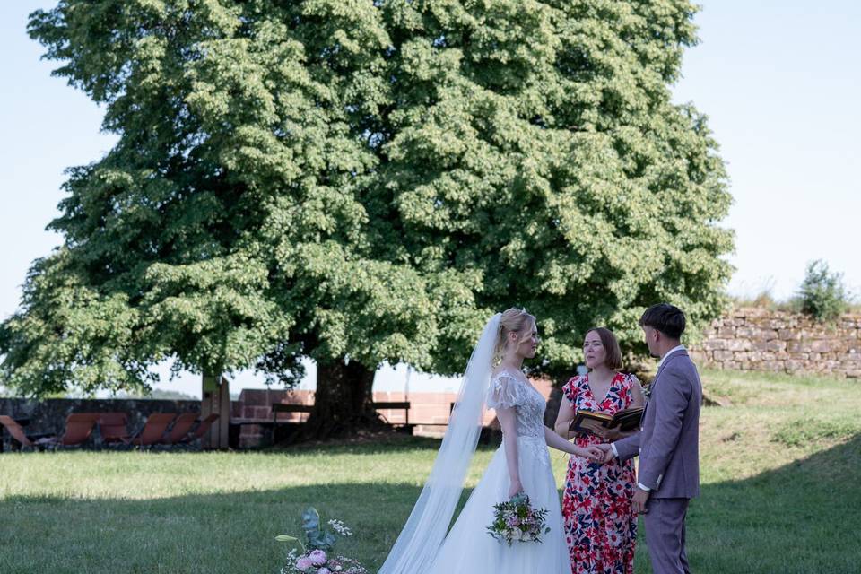 Mariage Au Château