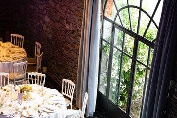 Diner dans la grange