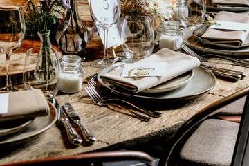 Diner dans la grange