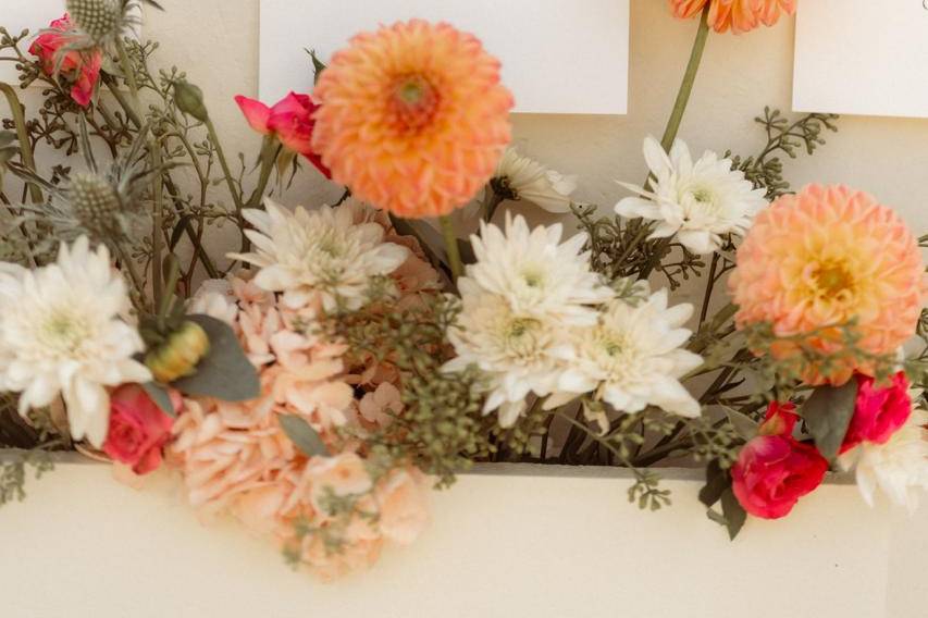 Plan de table fleuri