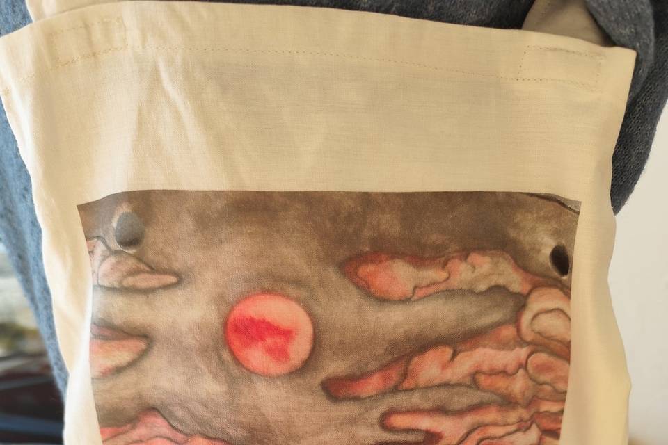 Tote bag