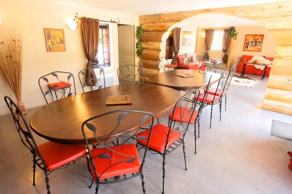 Gîte de groupe Salle à manger