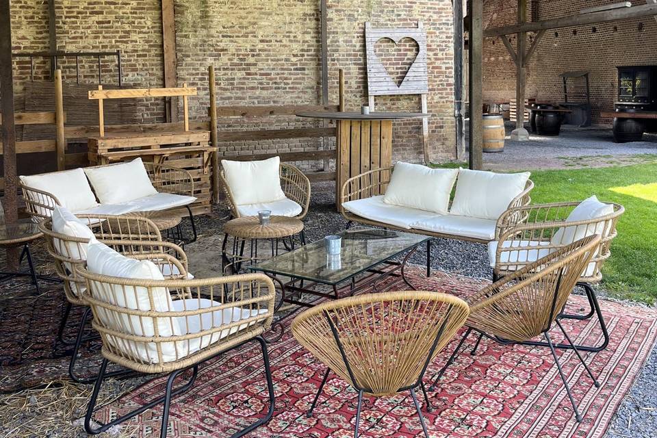 Salon de jardin à disposition