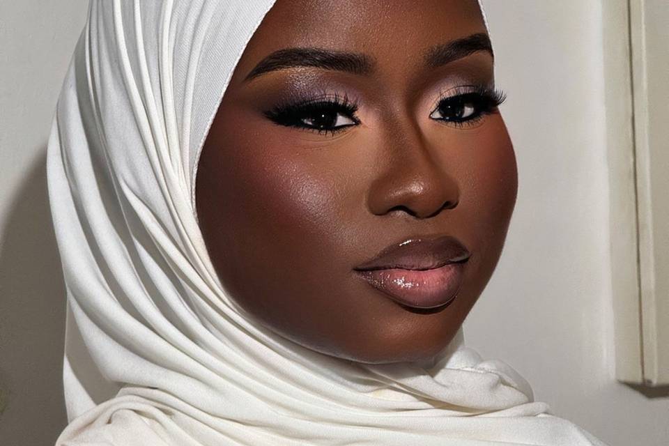 Makeup soft glam