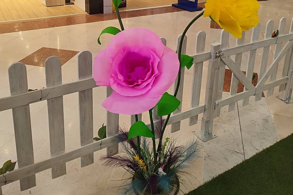 Fleurs géantes sur stand