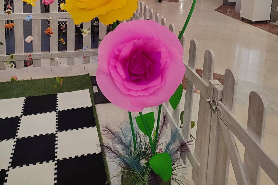 Fleurs géante sur stand
